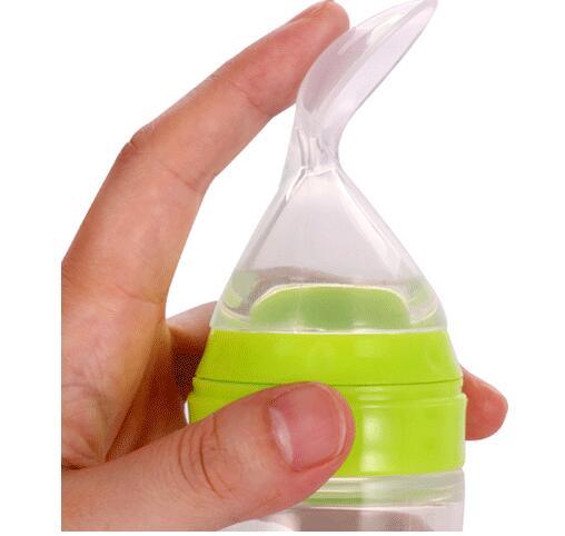 Biberón Alimentador de Silicona con Cuchara-Spoon Feeder Bottle