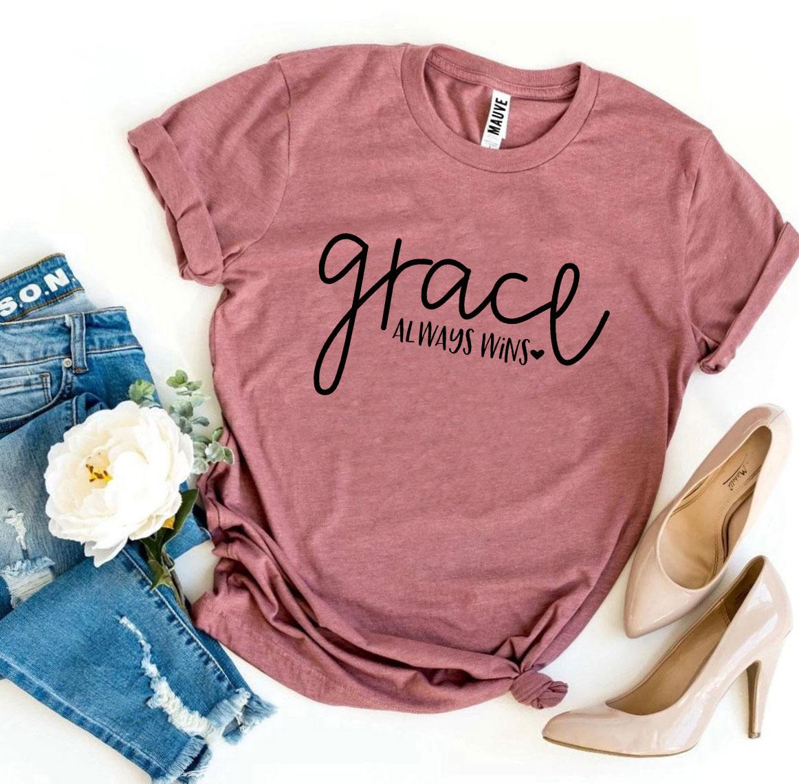Camiseta La Gracia Siempre Gan "Grace Always Wins" T-Shirt