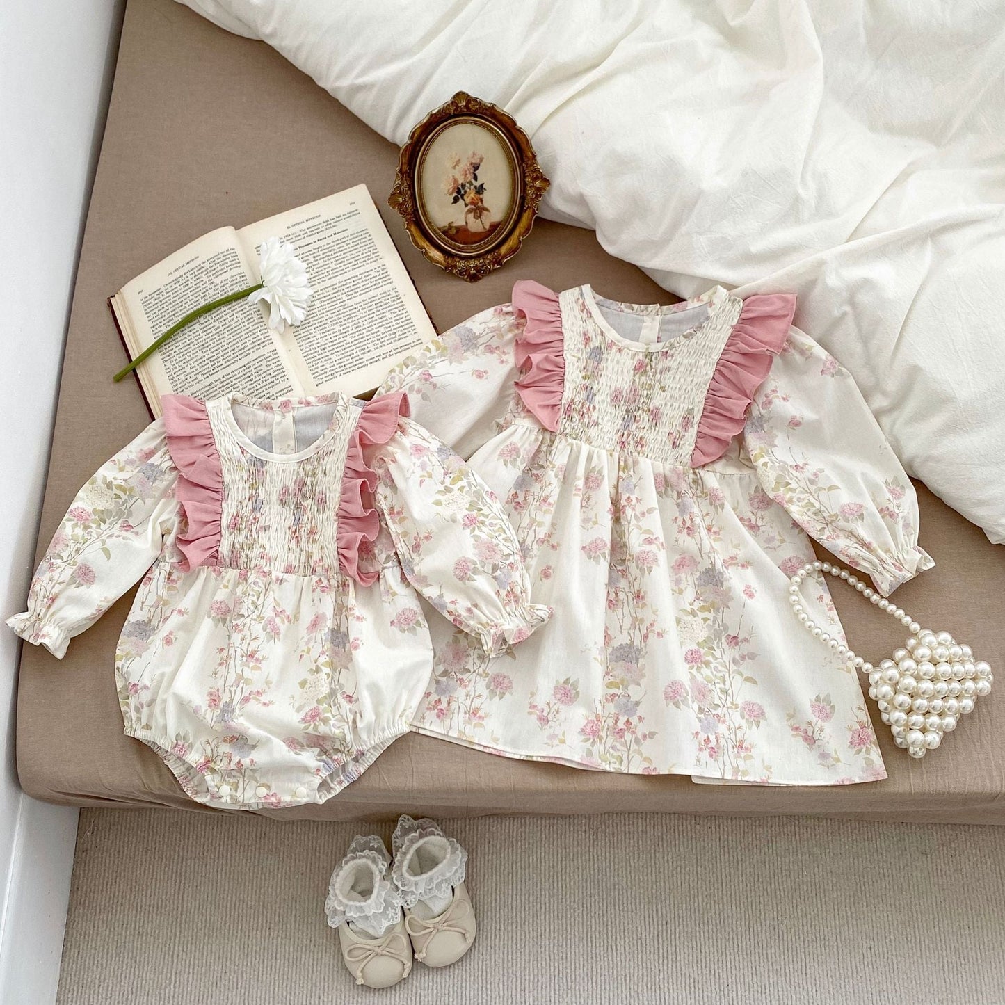 Conjunto Floral Estilo Francés – Body de Manga Larga y Vestido de Primavera para Niña-French-Style Floral Set – Long-Sleeve Bodysuit & Spring Dress for Baby Girl
