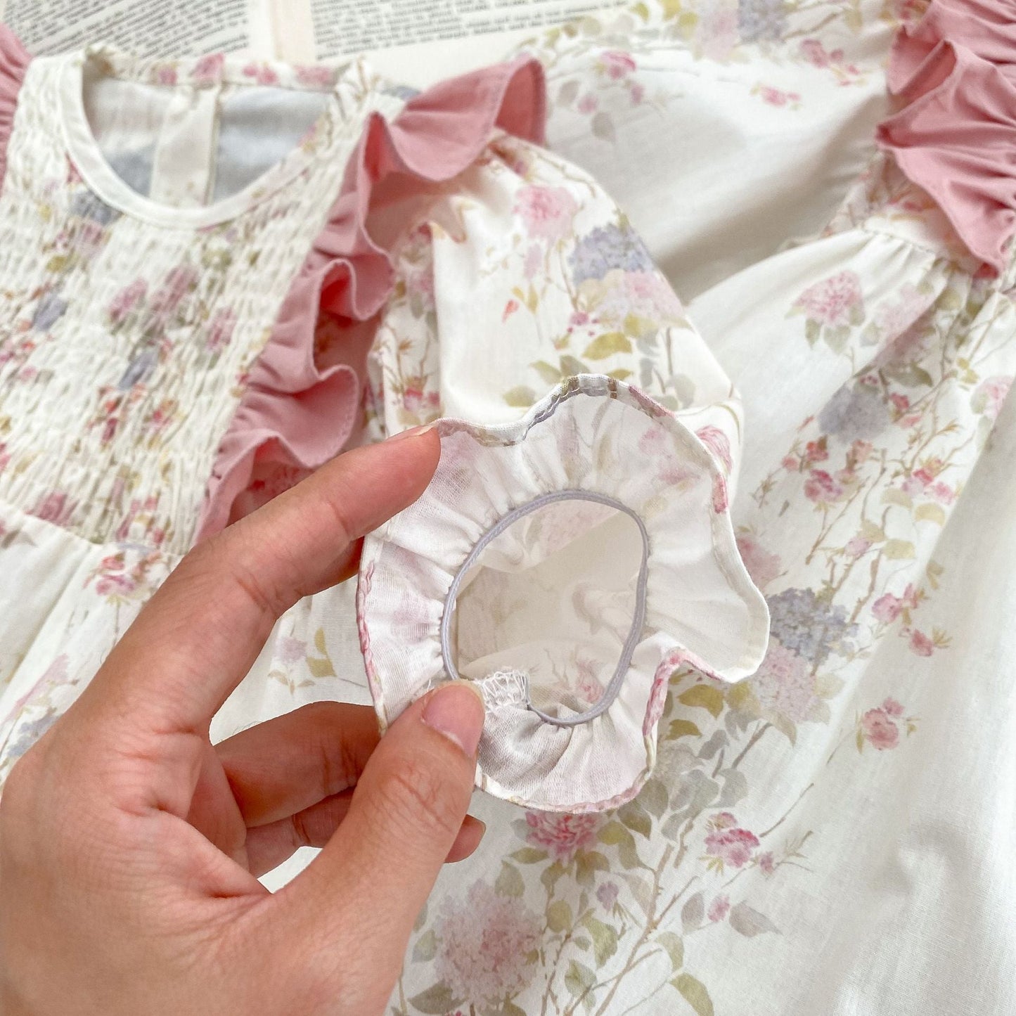 Conjunto Floral Estilo Francés – Body de Manga Larga y Vestido de Primavera para Niña-French-Style Floral Set – Long-Sleeve Bodysuit & Spring Dress for Baby Girl