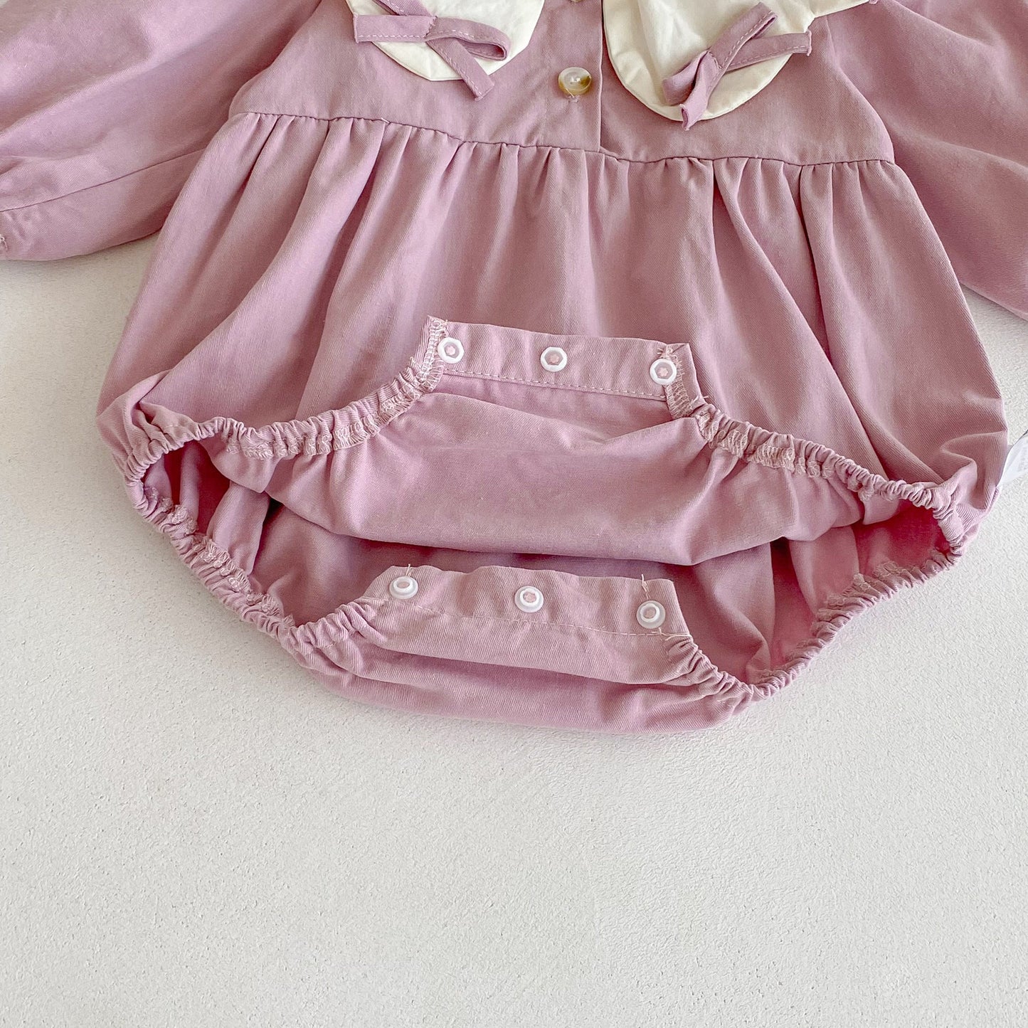 Conjunto para hermanitas – Vestido y Body Lila con Moñitos de Mariposa  ❘ Sister Set – Lilac Dress and Bodysuit with Butterfly Bows